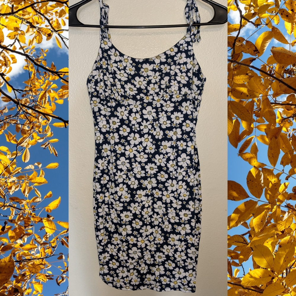 Strap dress with flowers